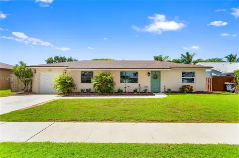 9342 Gettysburg Rd, Boca Raton, FL 33434