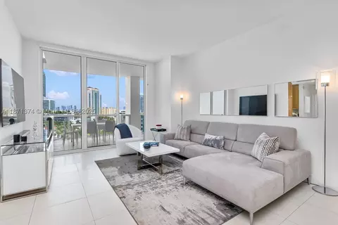 50 S Pointe Dr #1005, Miami Beach, FL 33139