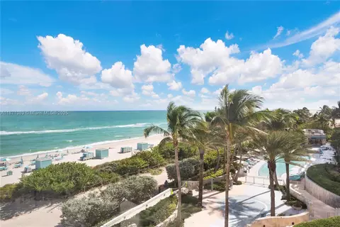 6801 Collins Ave #418, Miami Beach, FL 33141