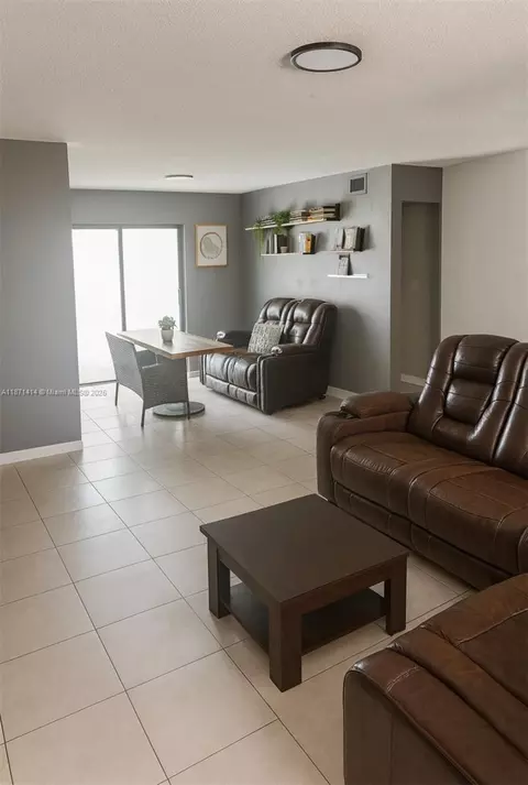 Other - 375 E Okeechobee Rd, Hialeah, FL 33010 photo 3 of 5