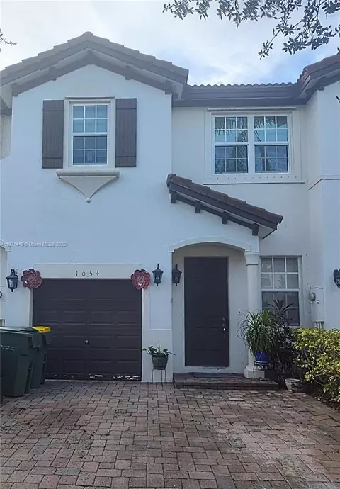 1054 NE 30th Ave, Homestead, FL 33033