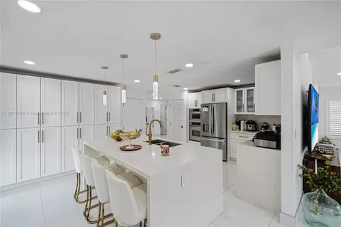 741 SW 99th Ct Cir, Miami, FL 33174