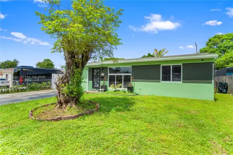 6611 Park St, Hollywood, FL 33024