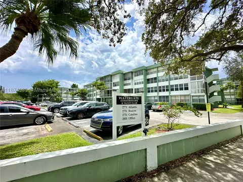 2771 Taft St #302, Hollywood, FL 33020