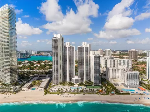 19111 Collins Ave #1406, Sunny Isles Beach, FL 33160