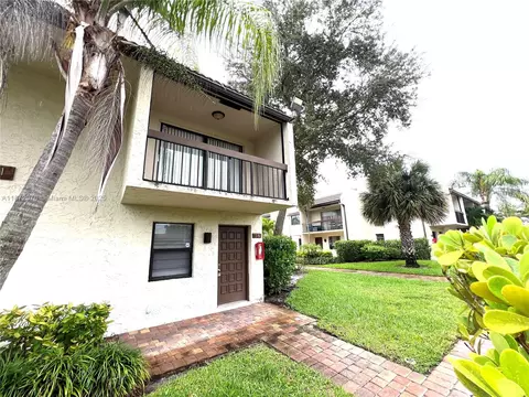 721 SE 1st Way #B18, Deerfield Beach, FL 33441