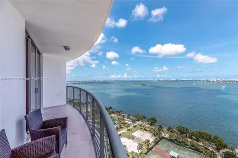 1750 N Bayshore Dr #2402, Miami, FL 33132