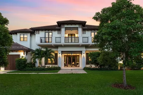 9445 SW 72nd Ct, Pinecrest, FL 33156