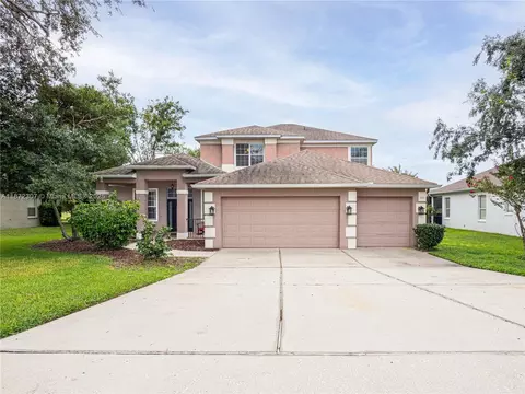 565 Hebrides Ct, Apopka, FL 32712