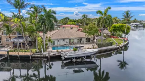 2401 Fryer Pt, Fort Lauderdale, FL 33305