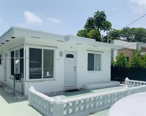 116 SE 9th Ct, Hallandale Beach, FL 33009