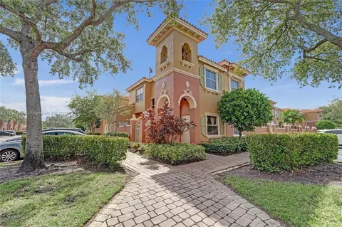 603 SW 107th Ave #1701, Pembroke Pines, FL 33025