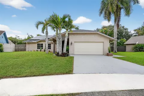 530 NW 78th Ter, Plantation, FL 33324