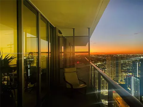 79 SW 12th St #3211-S, Miami, FL 33130