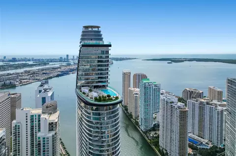 300 Biscayne Blvd Way #PH6001, Miami, FL 33131