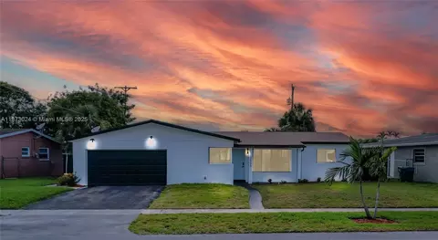 3565 NW 25th St, Lauderdale Lakes, FL 33311