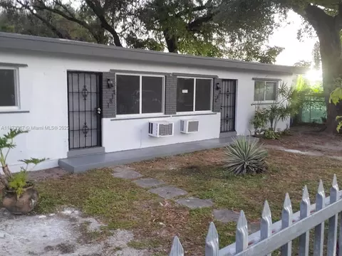 2181 NW 91st St, Miami, FL 33147