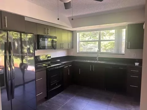 2503 SE 19th Pl #102-A, Homestead, FL 33035