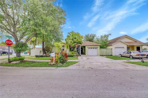 14415 SW 159th Ter, Miami, FL 33177