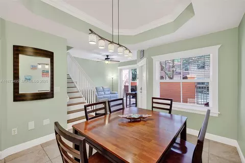 2225 Clipper Pl, Fort Lauderdale, FL 33312