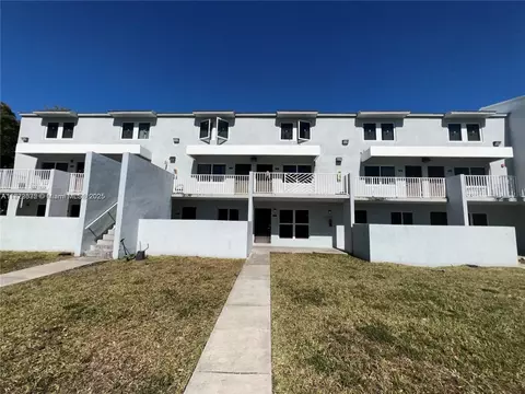 1999 NW 5th Pl #2, Miami, FL 33136
