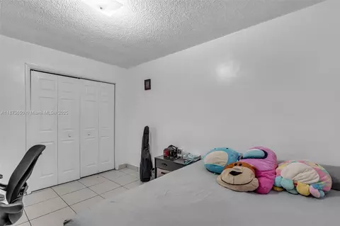 Bedroom - 4776 E 10th Ave, Hialeah, FL 33013 photo 3 of 7