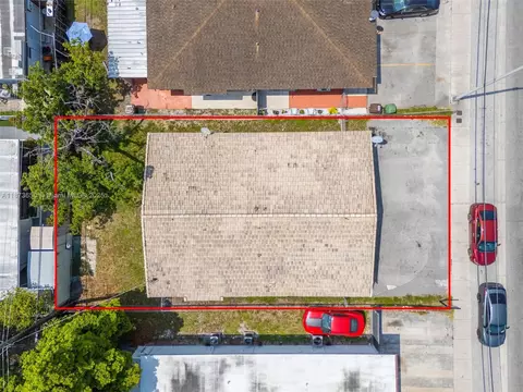 View/Area - 4776 E 10th Ave, Hialeah, FL 33013 photo 5 of 6