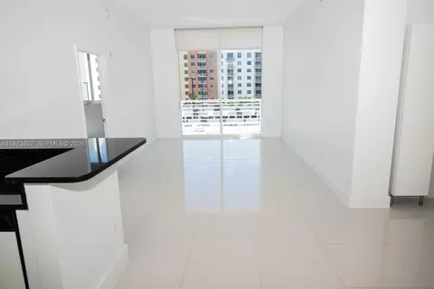 2775 NE 187th St #PH24, Aventura, FL 33180