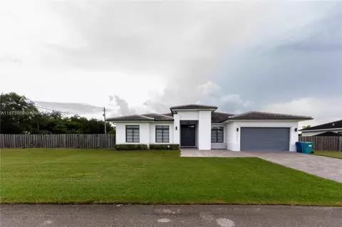 32352 SW 199th Pl, Homestead, FL 33030
