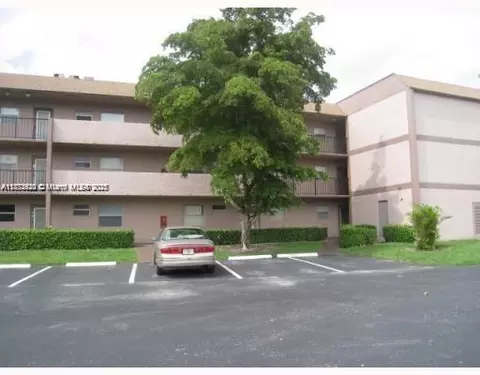 8401 Lagos De Campo Blvd #204V, Tamarac, FL 33321