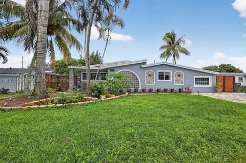 7120 Wilson St, Hollywood, FL 33024
