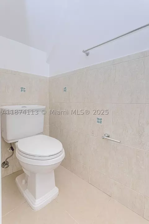 5698 W 25th Ct #5698, Hialeah, FL 33016 photo 12
