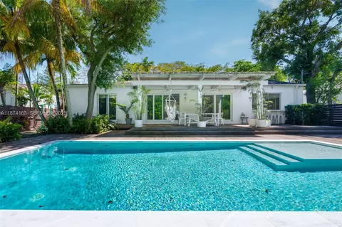 431 NE 52nd Ter, Miami, FL 33137