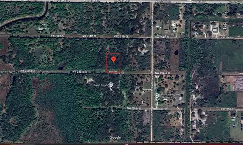 21229 NW 252 St, Okeechobee, FL 34972