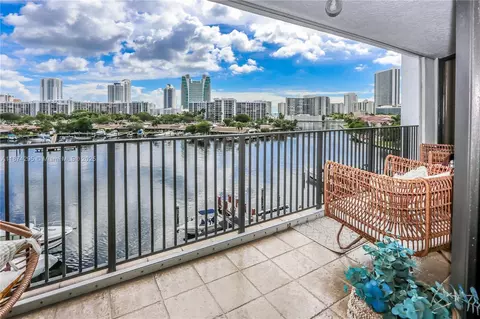 300 Three Islands Blvd #405, Hallandale Beach, FL 33009