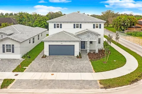 14888 SW 163rd Ter, Miami, FL 33187