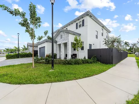 14888 SW 163rd Ter, Miami, FL 33187