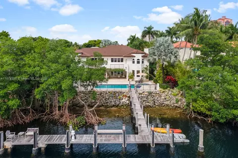277 Veleros Ct, Coral Gables, FL 33143