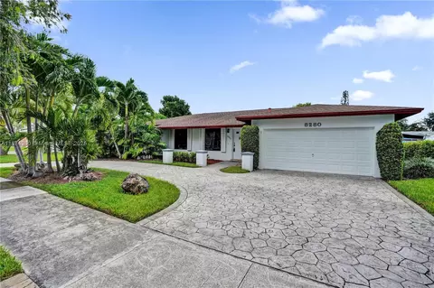 8280 SW 205th St, Cutler Bay, FL 33189