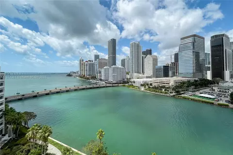 701 Brickell Key Blvd #1512, Miami, FL 33131