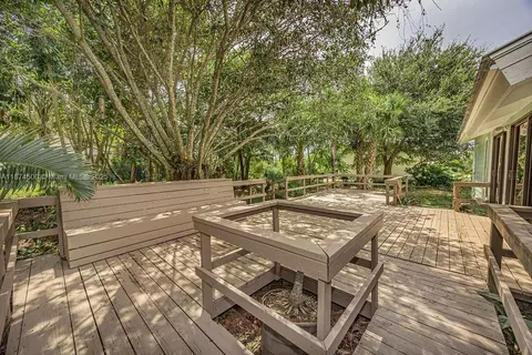 4882 SE Bayshore Ter, Stuart, FL 34997 photo 9