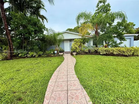 13860 SW 74th St, Miami, FL 33183