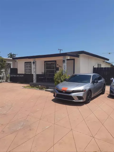 9360 SW 37th St, Miami, FL 33165