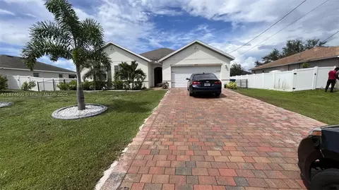 2829 NW 7 Ter, Cape Coral, FL 33993