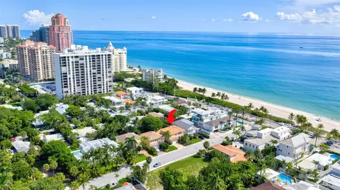 3325 NE 17th Ct, Fort Lauderdale, FL 33305