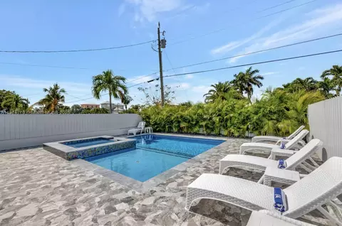 Exterior - 2301 Yellowtail Dr, Marathon, FL 33050 photo 17 of 24