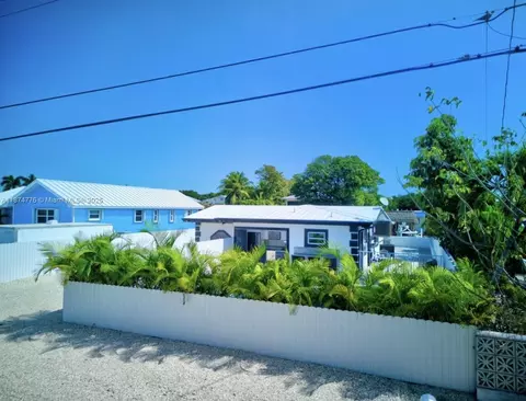 Exterior - 2301 Yellowtail Dr, Marathon, FL 33050 photo 11 of 24