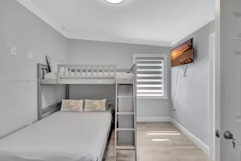 Bedroom - 2301 Yellowtail Dr, Marathon, FL 33050 photo 11 of 13