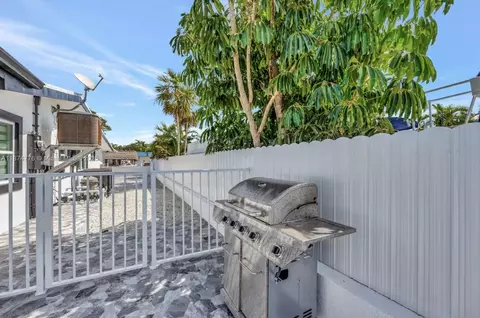 Exterior - 2301 Yellowtail Dr, Marathon, FL 33050 photo 16 of 24