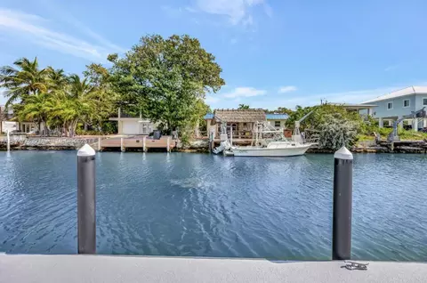 View/Area - 2301 Yellowtail Dr, Marathon, FL 33050 photo 1 of 18